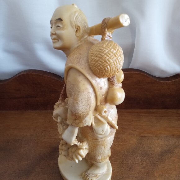 Asian Statue/Figurine - Picture 3 of 11